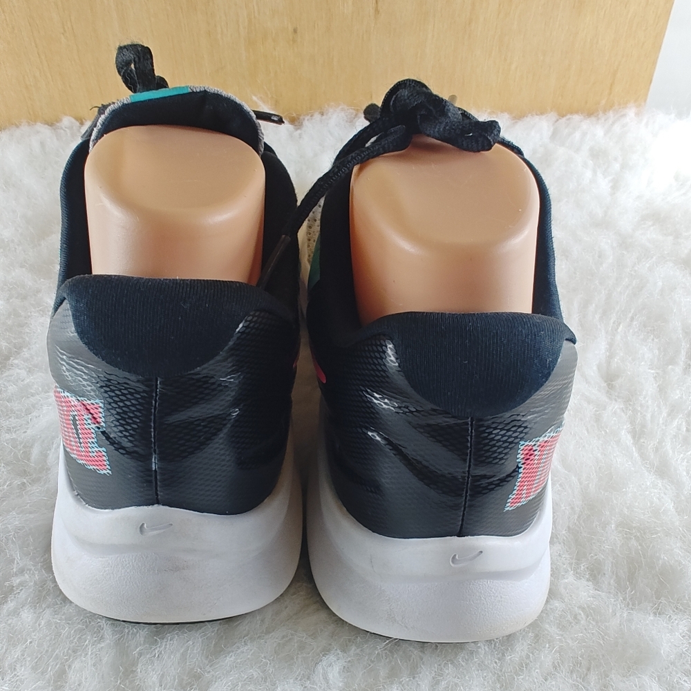 Nike Women's size 6.5 Gray Black and pink Running sneaker - Picture 7 of 10